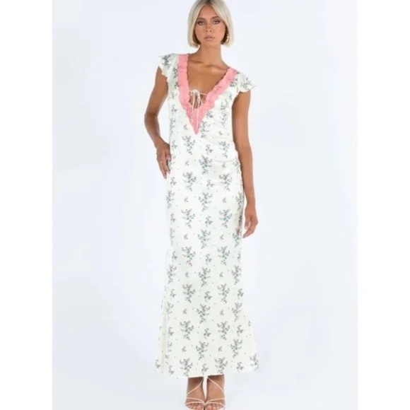 Princess Polly Dresses & Skirts - COPY - NEW Princess Polly Satiny Floral Maxi Dress